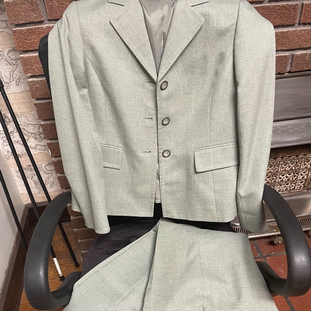 Evan-Picone Summer Suit